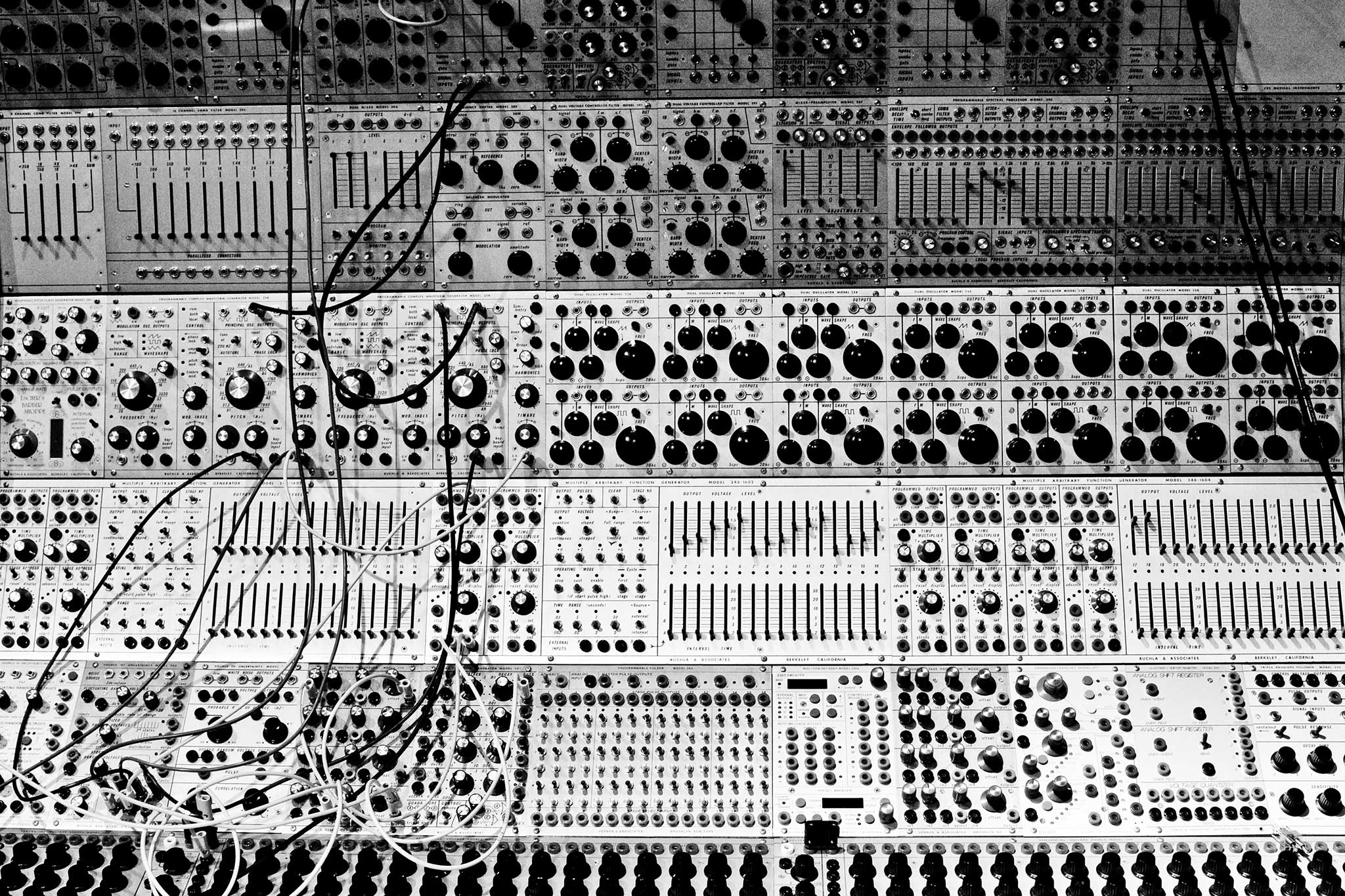 Bit Memories: Don Buchla pionero en la construcción de sintetizadores
